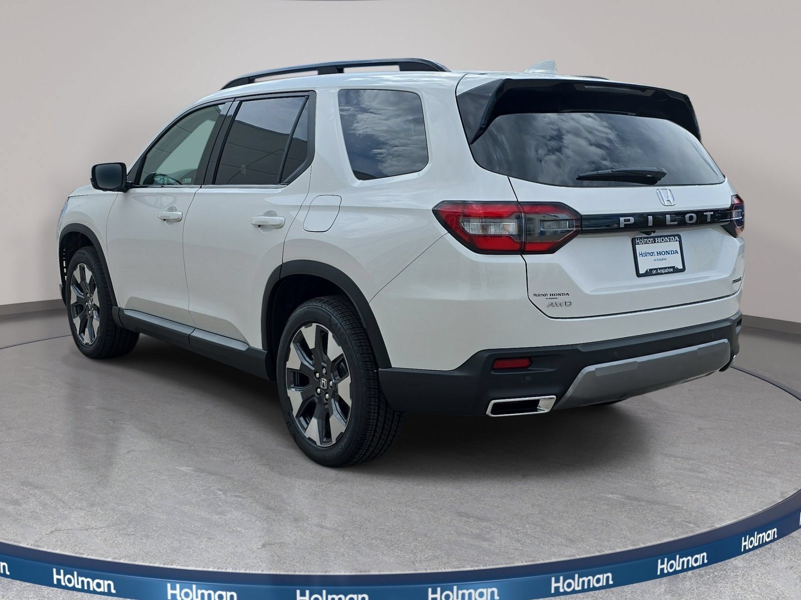 New 2026 Honda Pilot Touring image 7