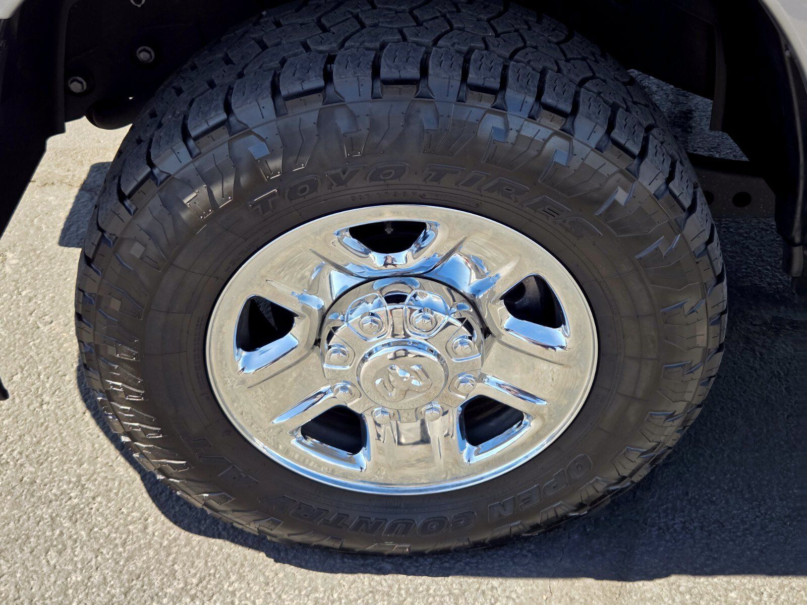 Used 2022 RAM 2500 Big Horn AWD/4WD image 9