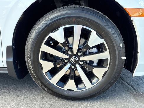 New 2026 Honda Odyssey EX-L image 5