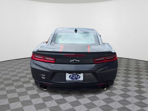 Used 2017 Chevrolet Camaro LT RWD image 9
