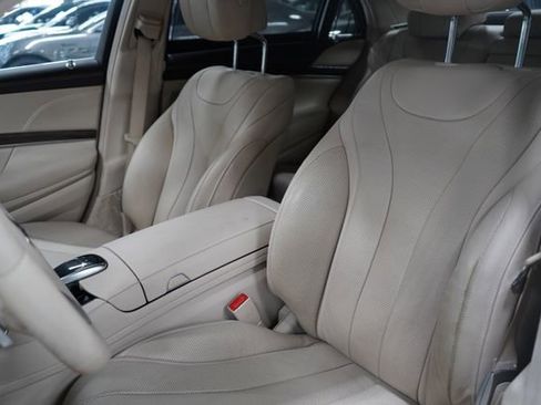 Used 2020 Mercedes-Benz S 450 Sedan image 11