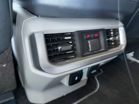 Used 2022 Ford F150 Limited image 19