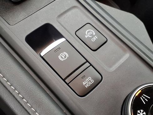 Certified 2024 Nissan Pathfinder S image 14