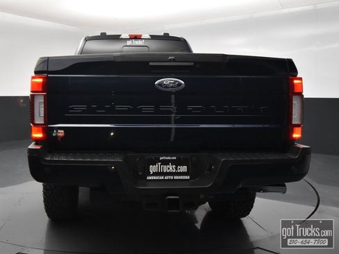 Used 2022 Ford F250 Lariat w/ Tremor Off-Road Package AWD/4WD image 6