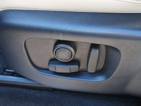 Used 2020 Land Rover Range Rover Sport HSE image 23