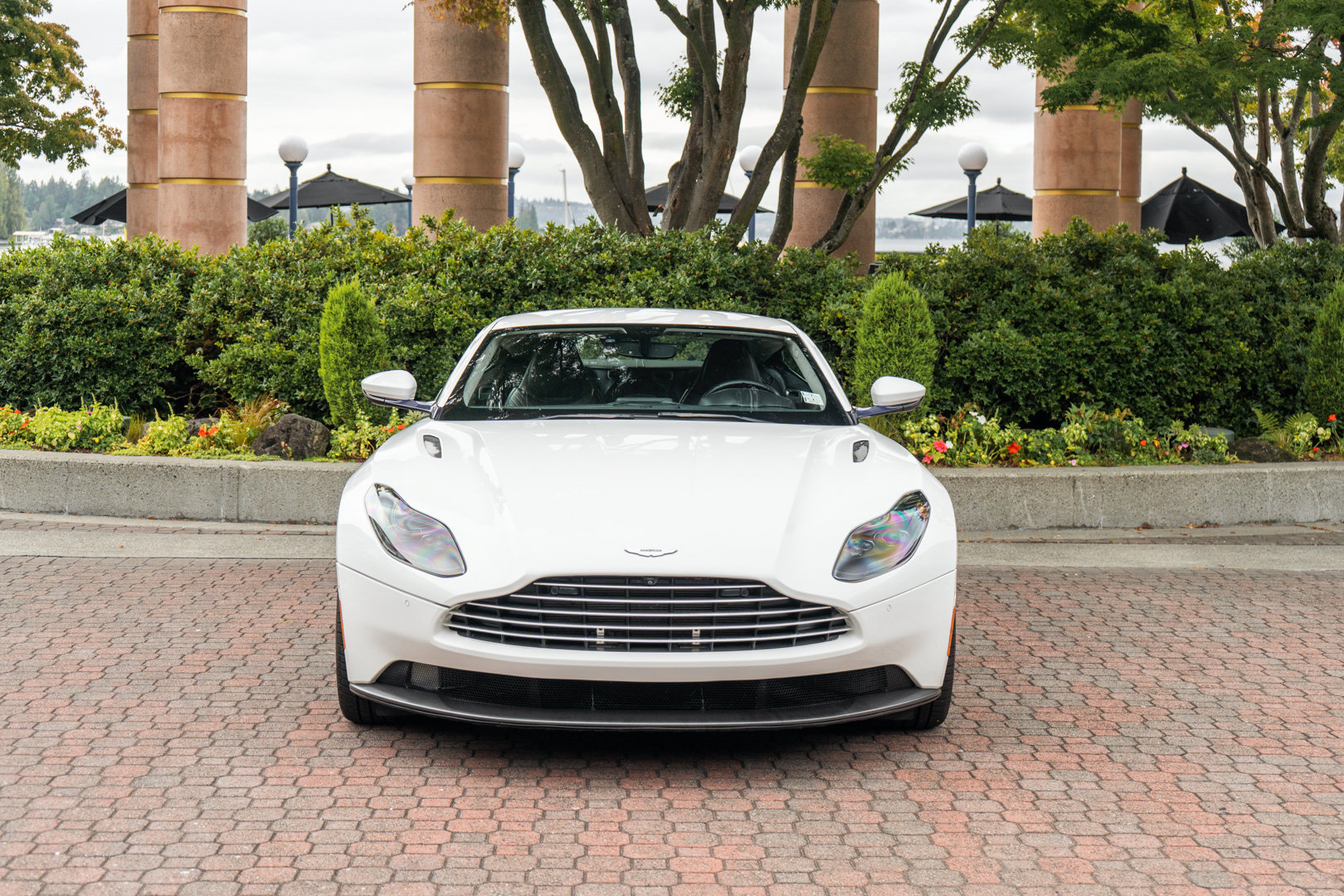 Used 2019 Aston Martin DB11 Coupe RWD image 7