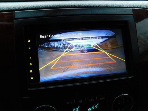 Used 2013 Chevrolet Tahoe LT w/ Luxury Package image 39