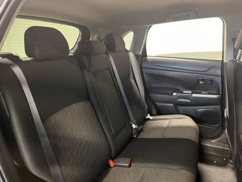 Used 2021 Mitsubishi Outlander Sport SE image 13