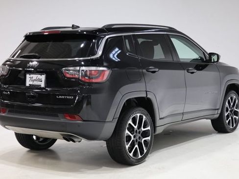 Used 2018 Jeep Compass Limited w/ Navigation Group AWD/4WD image 8