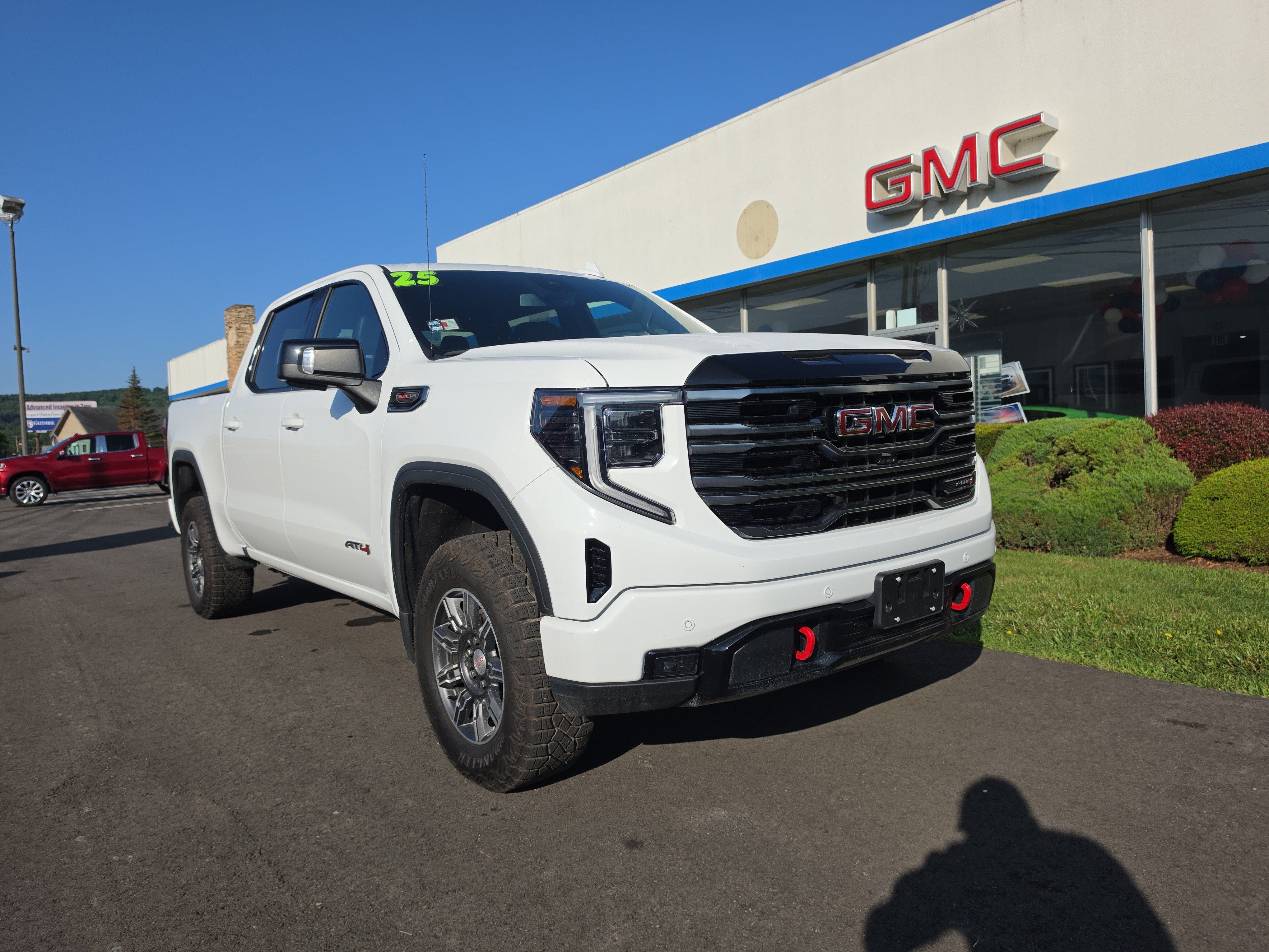Used 2025 GMC Sierra 1500 AT4 AWD/4WD image 1