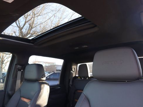 Used 2026 GMC Sierra 2500 AT4 w/ AT4 Premium Plus Package image 7