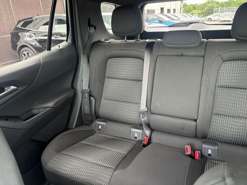 Used 2025 Chevrolet Equinox LT FWD image 40