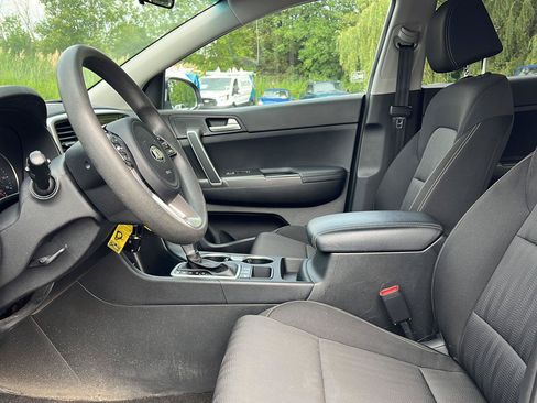 Used 2020 Kia Sportage LX AWD/4WD image 4
