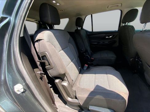 Used 2019 Chevrolet Traverse LT FWD image 19