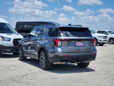 Certified 2025 Ford Explorer ST-Line w/ ST-Line Street Pack AWD/4WD image 5