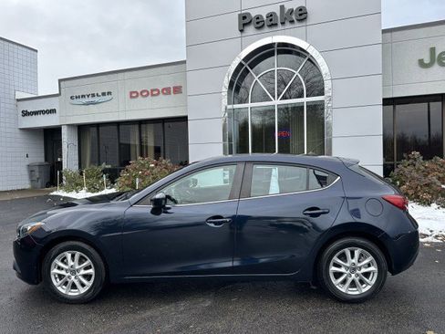 Used 2016 MAZDA MAZDA3 i Touring image 3