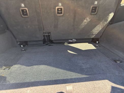 Used 2025 Jeep Wrangler Unlimited Sahara AWD/4WD image 29