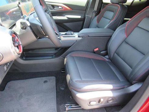 New 2025 Chevrolet Equinox EV RS image 17