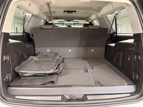 Used 2019 Chevrolet Suburban Premier AWD/4WD image 36