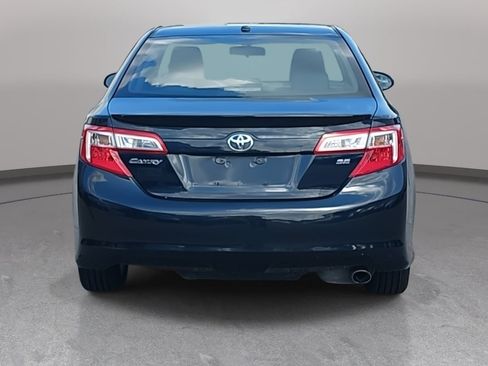 Used 2012 Toyota Camry SE FWD image 6