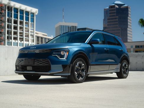 Used 2023 Kia Niro Wind FWD image 4