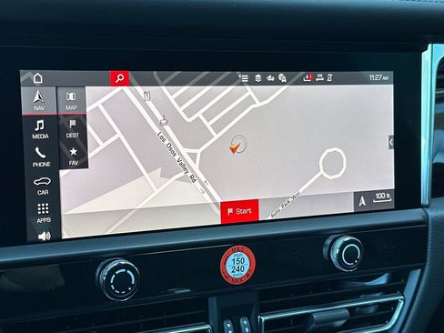 New 2026 Porsche Macan image 36