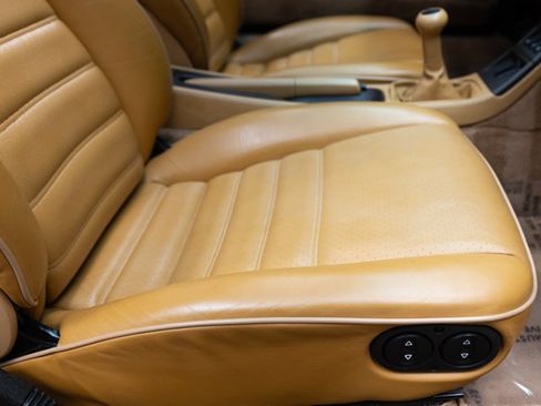 Used 1993 Porsche 911 Carrera RWD image 55