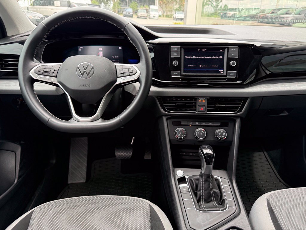 Used 2022 Volkswagen Taos S FWD image 5