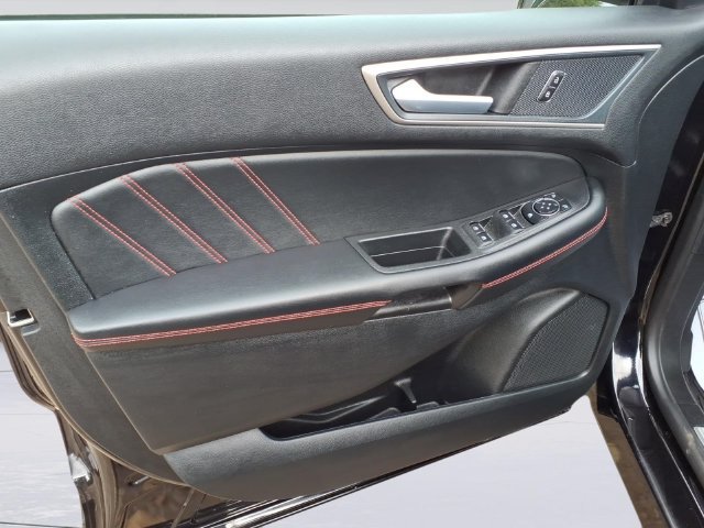 Used 2024 Ford Edge ST-Line AWD/4WD image 11