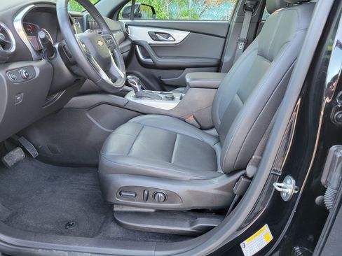 Certified 2021 Chevrolet Blazer LT w/ Sound & Technology Package FWD image 31
