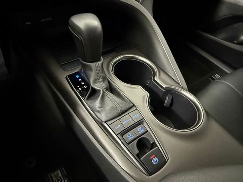 Used 2022 Toyota Camry SE image 24