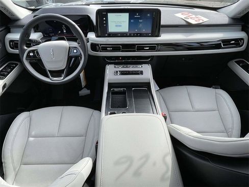 New 2026 Lincoln Aviator Reserve w/ Illumination Package image 11