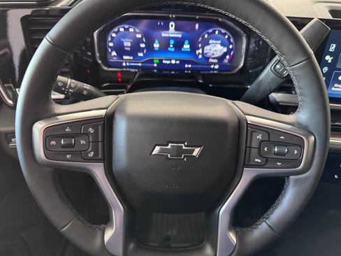 Certified 2023 Chevrolet Silverado 1500 RST AWD/4WD image 15