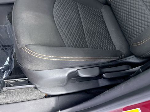 Used 2019 GMC Terrain SLE w/ LPO, Floor Liner Package FWD image 13