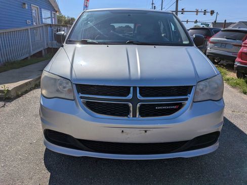 Used 2012 Dodge Grand Caravan SE FWD image 8