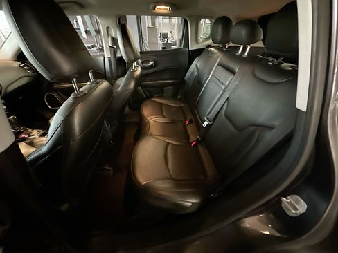 Used 2019 Jeep Compass Limited AWD/4WD image 26