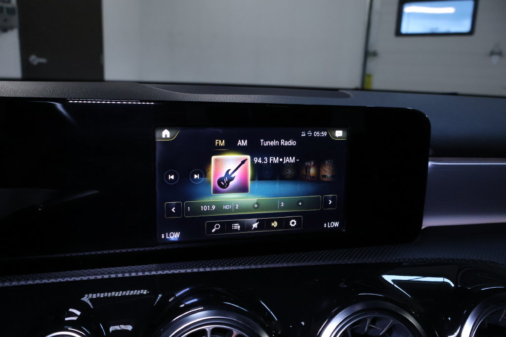 Used 2019 Mercedes-Benz A 220 4MATIC image 29