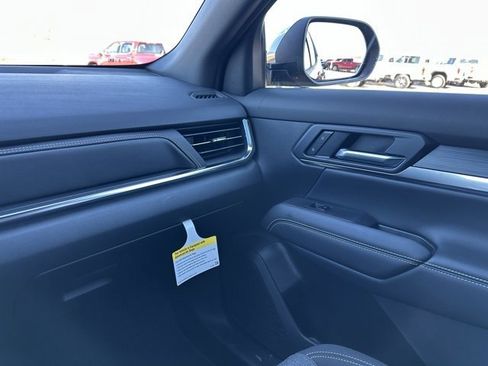 New 2025 GMC Terrain Elevation image 28