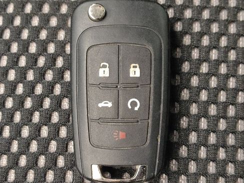 Used 2016 Chevrolet Equinox LT w/ Convenience Package FWD image 32