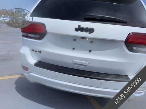 Used 2020 Jeep Grand Cherokee Altitude AWD/4WD image 5