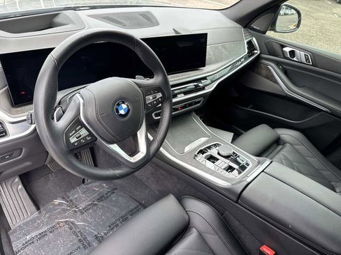 Used 2025 BMW X5 xDrive50e image 22