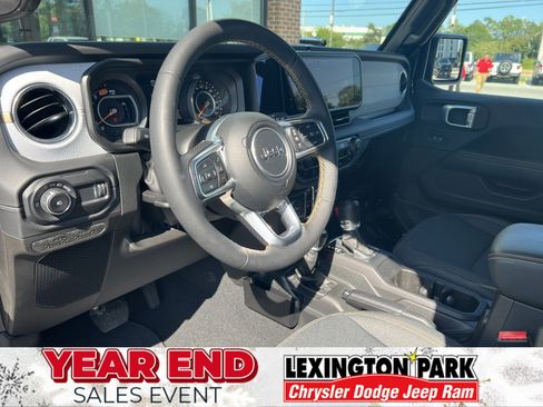 Used 2024 Jeep Wrangler Sahara w/ Technology Group image 14
