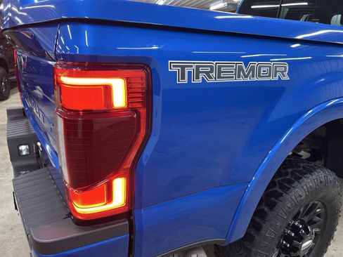 Used 2021 Ford F250 Lariat image 9