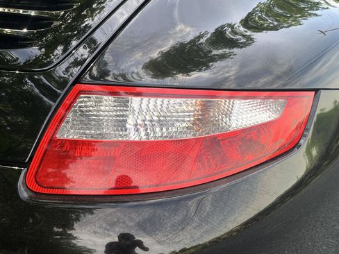 Used 2006 Porsche 911 Carrera 4S AWD/4WD image 23