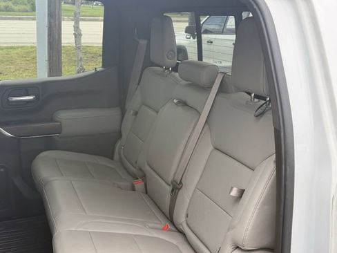 Used 2021 GMC Sierra 1500 SLT w/ SLT Premium Plus Package AWD/4WD image 30