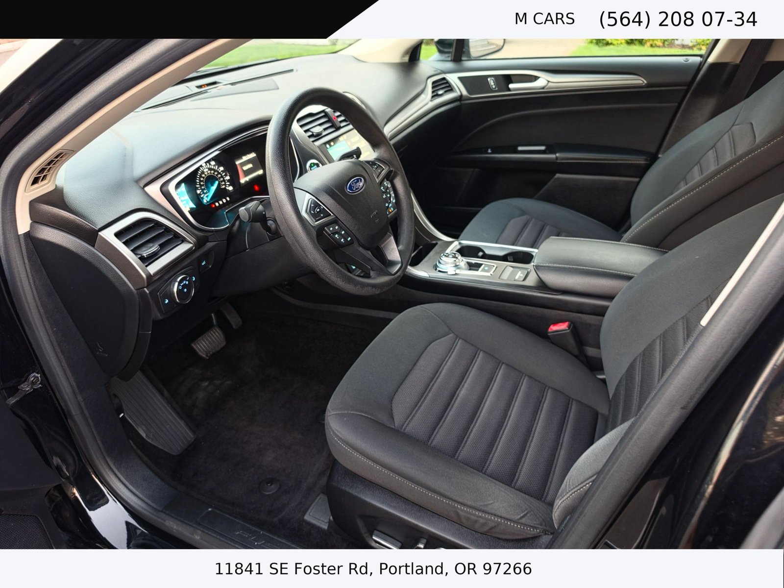 Used 2017 Ford Fusion SE w/ Fusion SE Technology Package FWD image 10