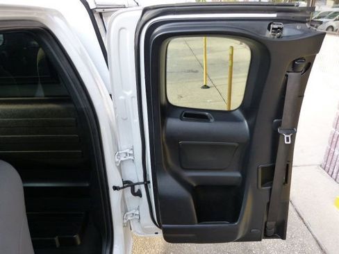 Used 2022 Toyota Tacoma SR image 29