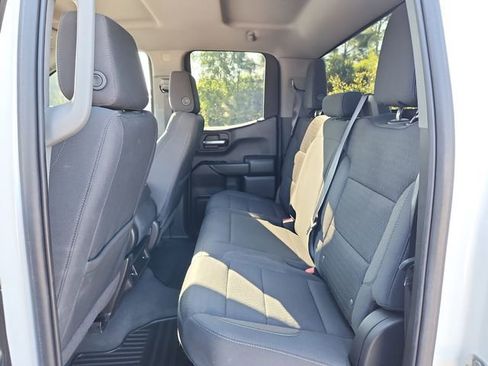 Certified 2022 Chevrolet Silverado 1500 Custom RWD image 8