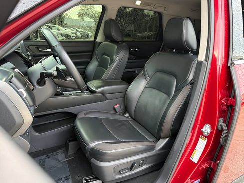 Used 2022 Nissan Pathfinder SL FWD image 29