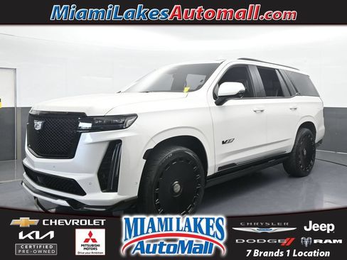 Used 2023 Cadillac Escalade V AWD/4WD image 1